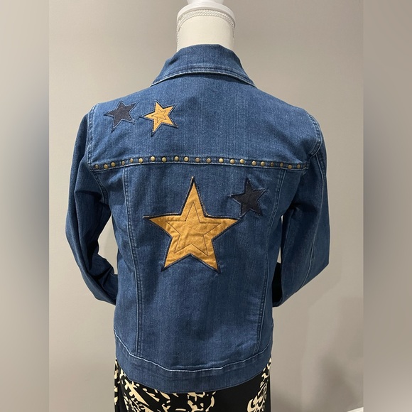 ✨✨Baccini Women’s Jean Jacket ✨✨ - Picture 5 of 8